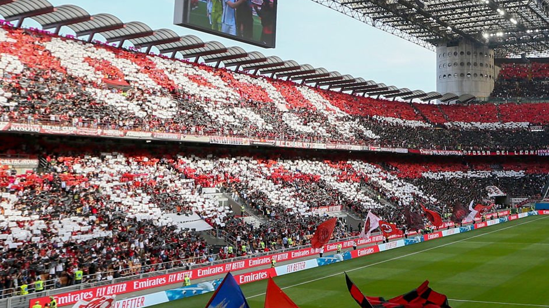 san siro colorato di rossonero