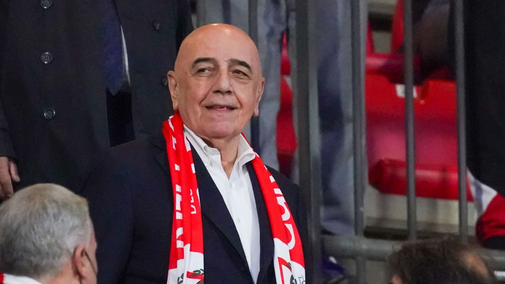 Adriano Galliani si è spostato per la quarta volta: anche Ancelotti tra gli invitati. Le foto