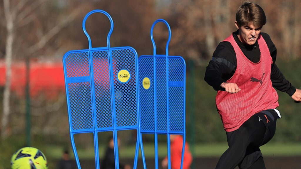 PSV-Milan, Charles De Ketelaere in dubbio. (Fonte: instagram.com/acmilan)