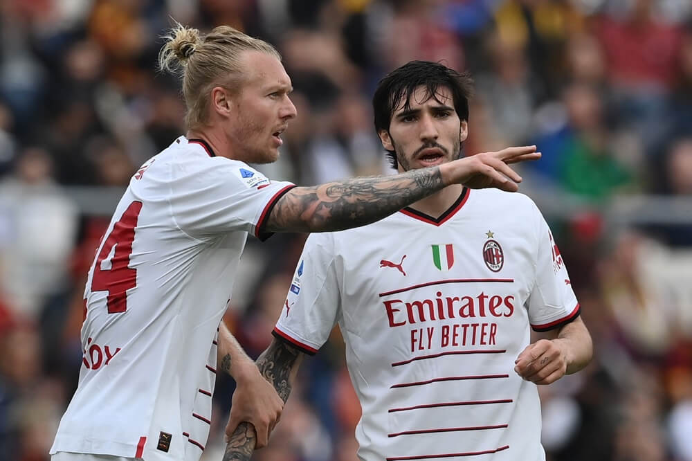 Kjaer e Tomori durante Roma-Milan. (Credit: Image Photo Agency)