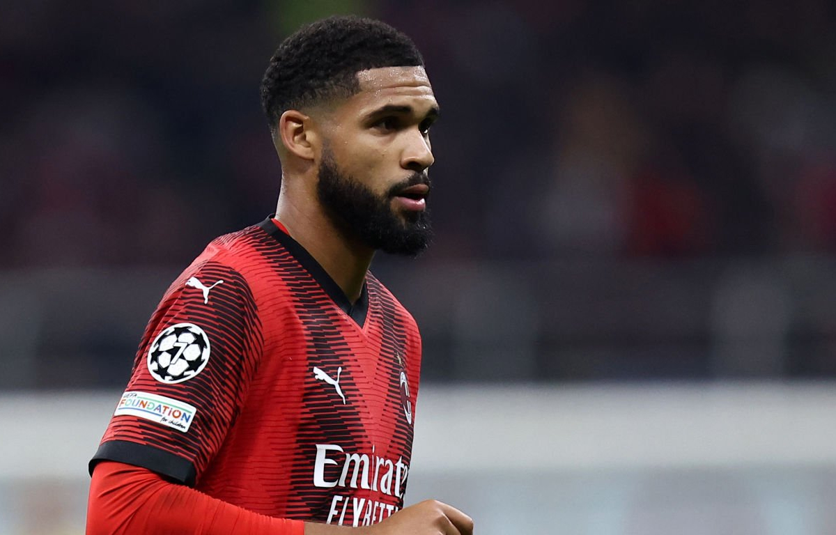 Loftus Cheek con la maglia del Milan