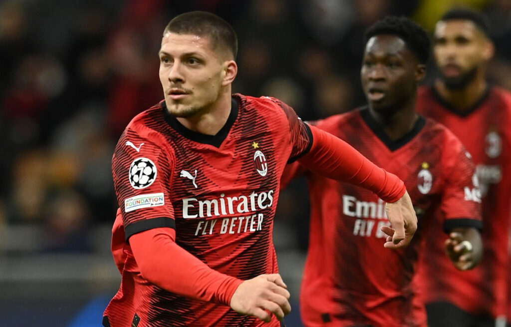 Milan Luka Jovic in maglia rossonera in Champions