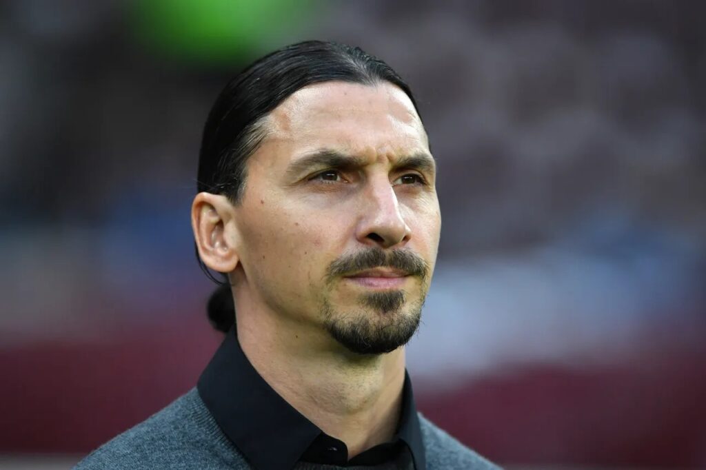 milan, zlatan ibrahimovic con sguardo serio